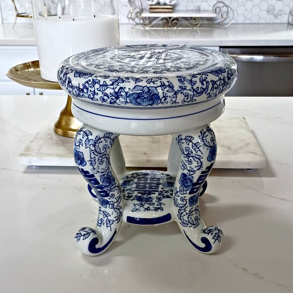 NEW! BLUE & WHITE CHINOSERIE PLANT STAND RISER - Picture 2 of 5